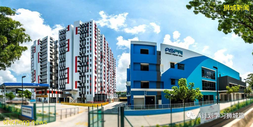 10月11日，新加坡新增2263起，其中社區1949起，宿舍客工306起，輸入8起；10人因冠病並發症逝世