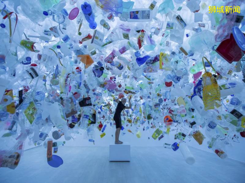 新加坡:塑料成“瘾”