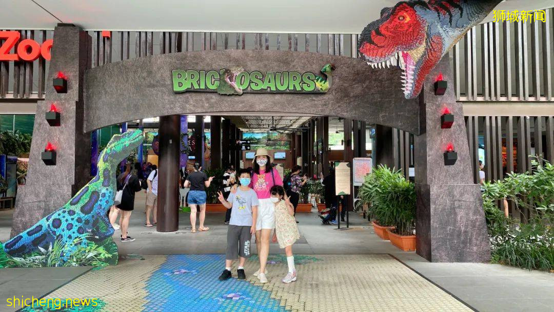 门票6折！一只恐龙有多大？亚洲首个积木恐龙世界，超过60只在新加坡动物园和河川生态园与你捉迷藏