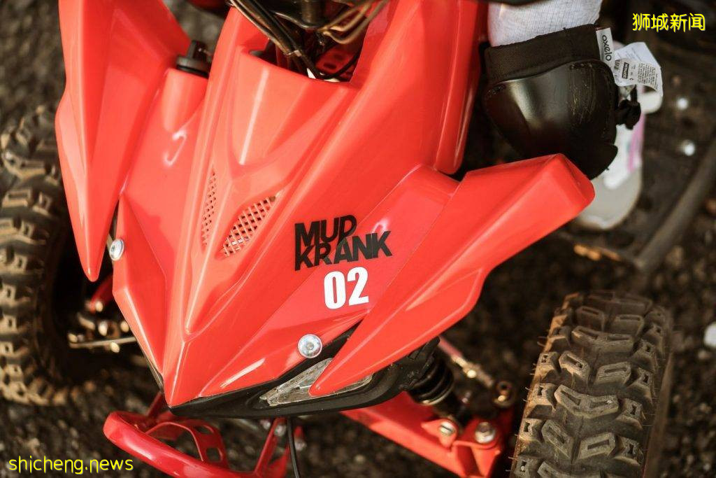 新加坡首家戶外越野摩托基地🏍️ 小朋友體驗價只需S$15🤩 即將推出成人體驗場 .