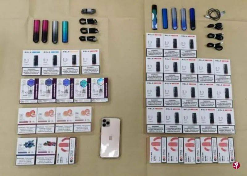 佯装顾客“黑吃黑” 三人抢少年电子烟