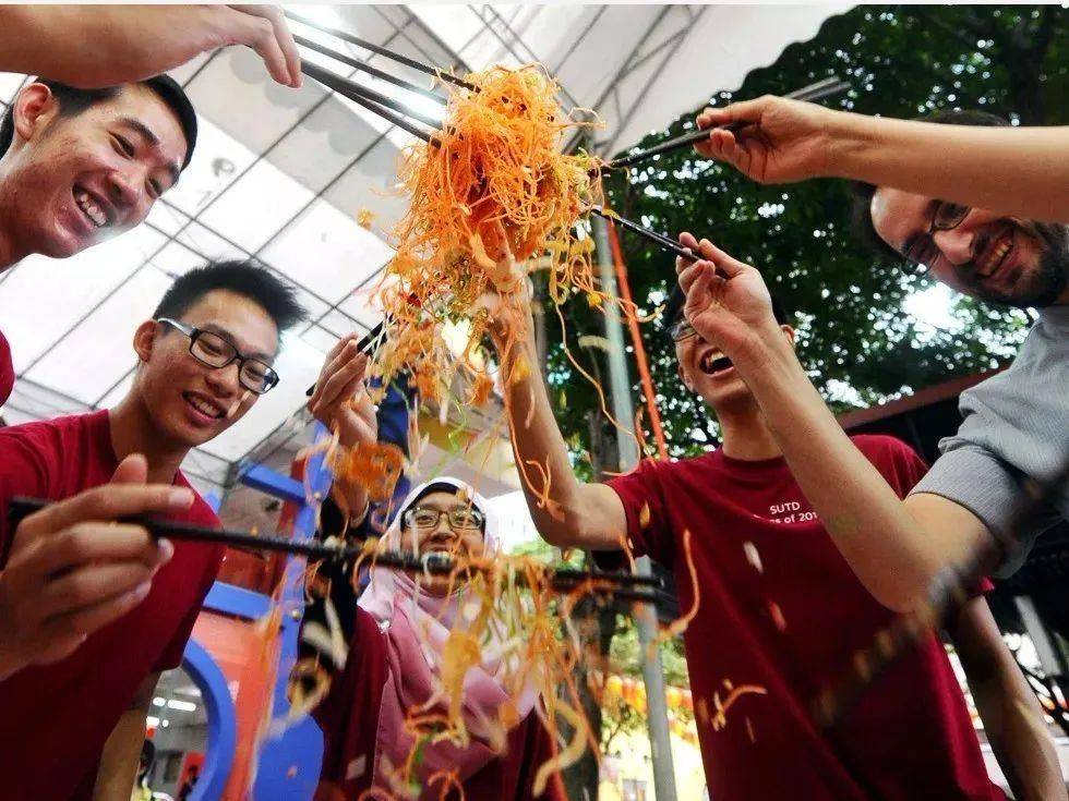 传统年俗 捞鱼生,你知道它的起源是什么吗