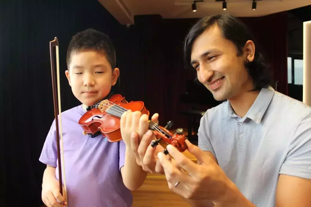 在新加坡不會買樂器？找不到心儀的老師？該參加什麽比賽？看這篇就懂了