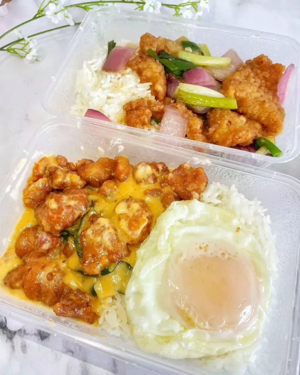 终于找到了!新加坡最好的咸蛋鸡丁饭🤤 咸蛋酱慢到要溢出来!超大一份只要S$5.90💥