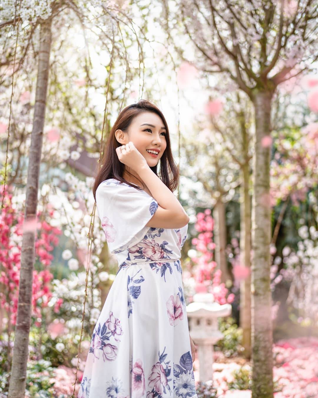 Hello Kitty首降樱花展🌸 滨海湾樱花展增添可爱元素,日本萌宝到场助阵!不能去日本就去滨海湾😎