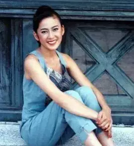 九十年代新加坡電視劇中美女如雲,如今她們境遇如何