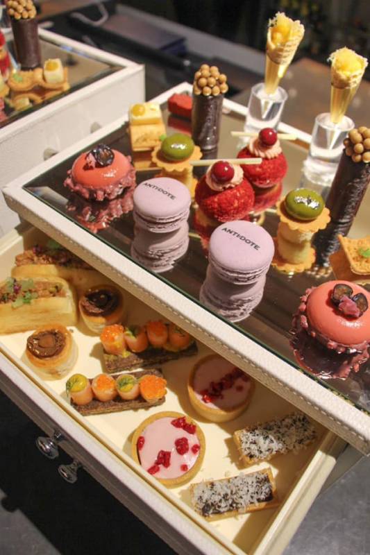 准備好八卦聊起來！新加坡 High Tea 大合集 · 拼美食更拼顔值 · 在線狙擊你的少男少女心