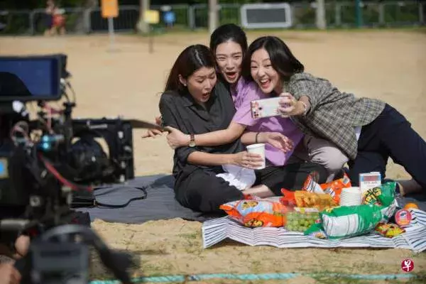 新劇倒數殺青 吳俐璇首在獅城過年