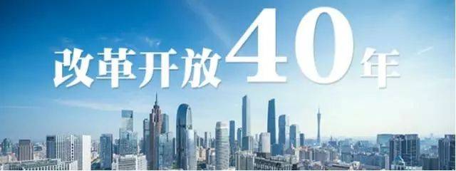 特朗普的女兒女婿度假時,被狗仔拍到在讀《李光耀傳記》