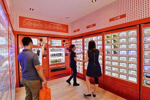 新加坡，被“溺愛”的本地人