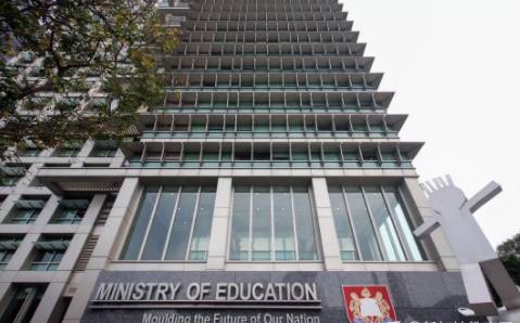 新加坡教育部新設李顯龍提升學生創新獎,旨在關愛弱勢學生