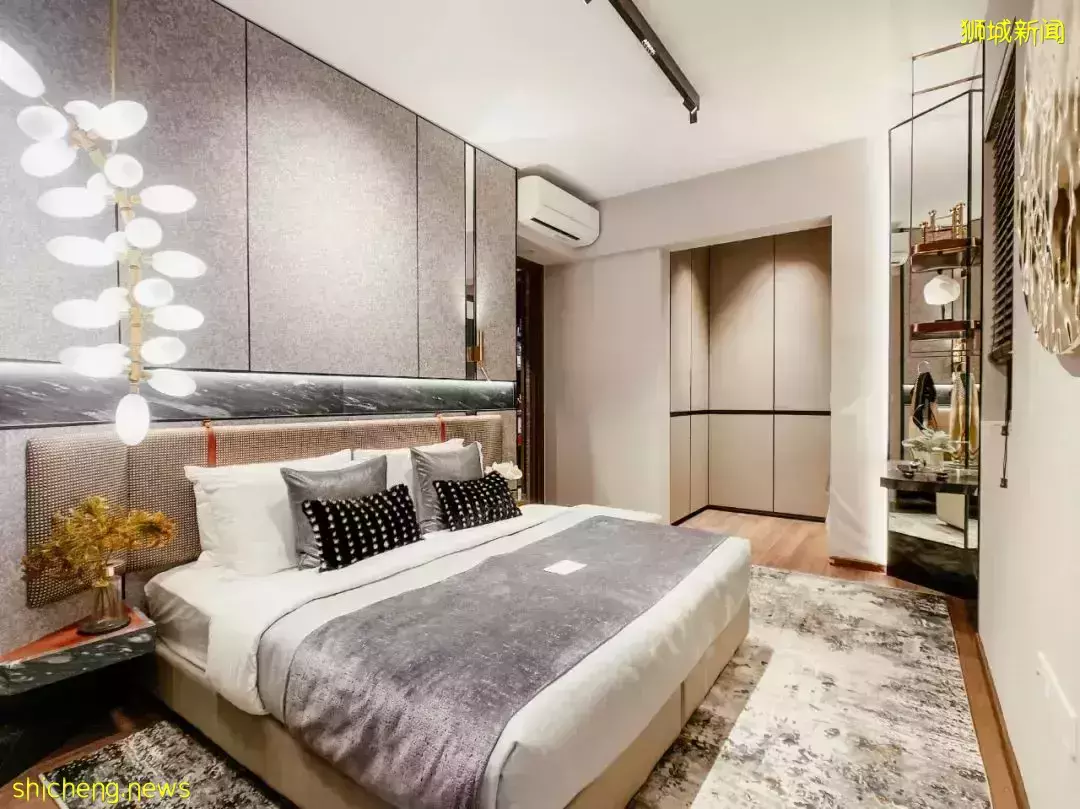 步行到Bartley 地鐵站（環線），兩站到實龍崗地鐵轉換站。交通、購物、學校全配套成熟。BARTLEY VUE樣板間高顔值