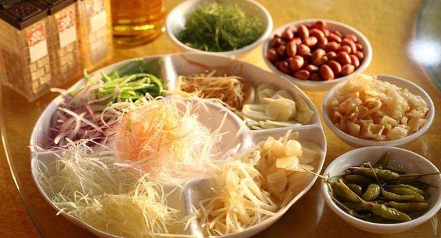 新加坡取消中国旅客入境限制,这些“吃喝玩乐”是不是该安排了