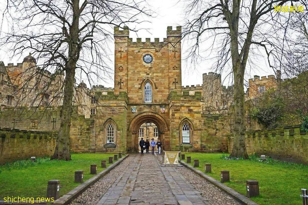 【新加坡留學】想都不敢想,成績不好也能讀新加坡一年制碩士,畢業後還可以落戶上海