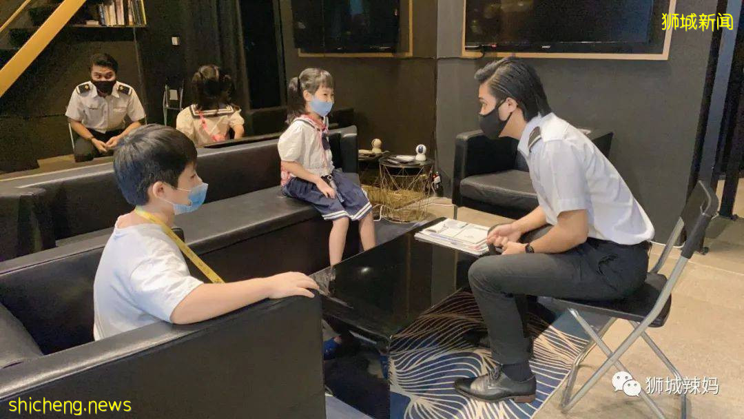 沖上雲霄！僅$75就能體驗開飛機的感覺！新加坡這間飛行學校太贊了