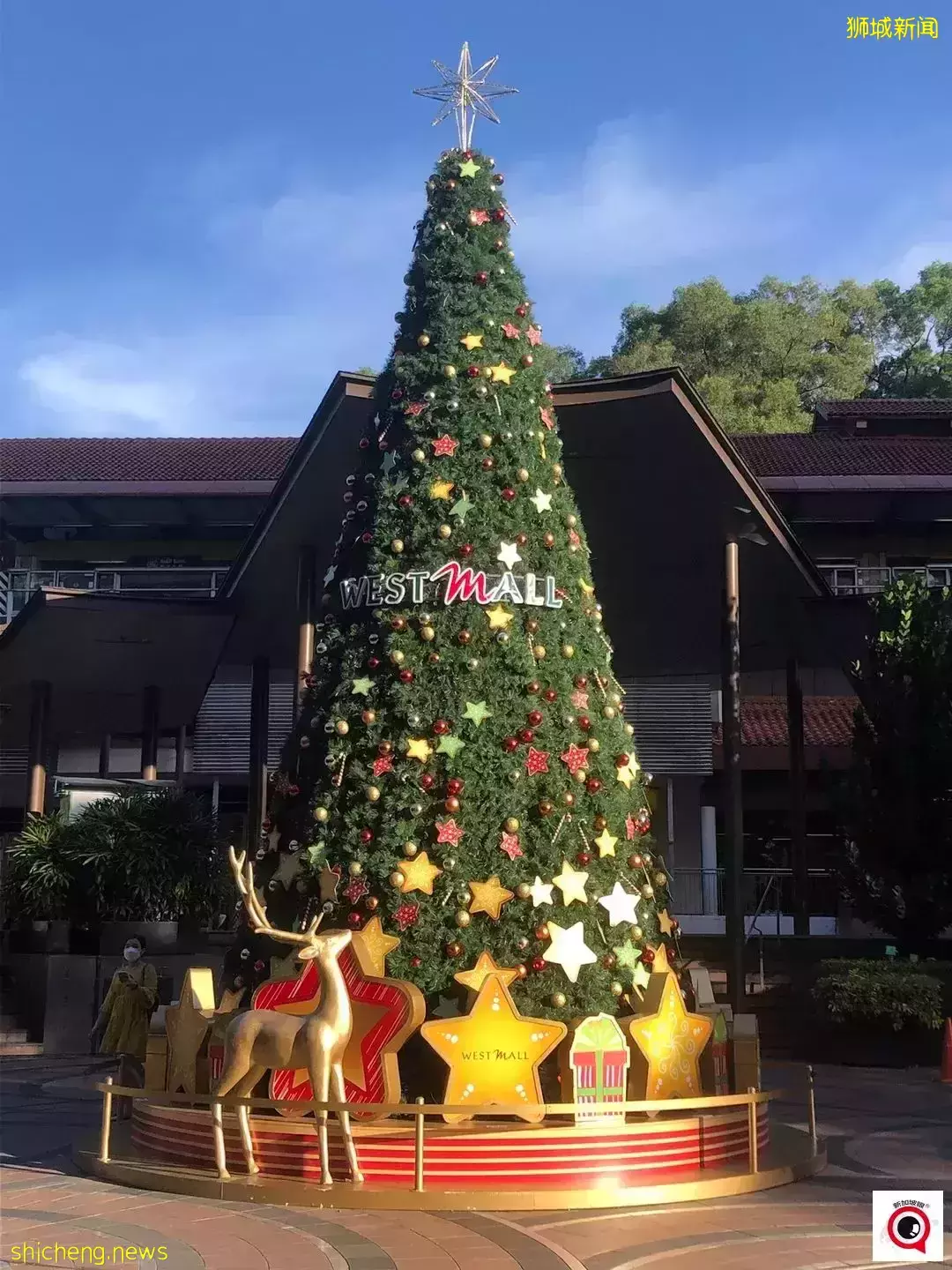 乌节路圣诞装饰实拍!全新加坡2021年最美圣诞树即将揭晓