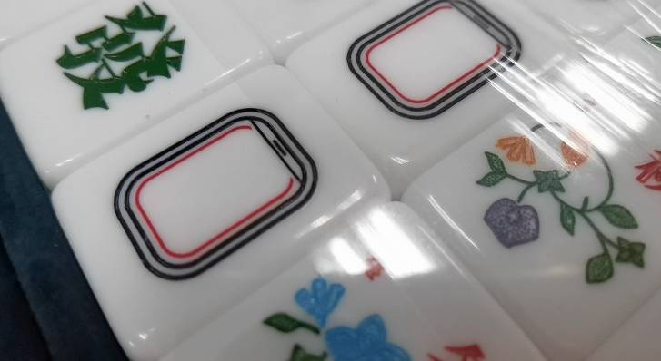 新航竟開始賣“空姐制服”，又被搶空！限量版麻將獨家開箱來了