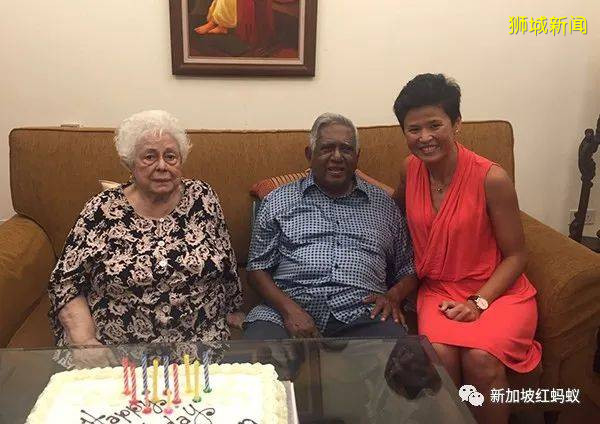 傅麗珊：我知道我的形象與新加坡傳統女議員完全相反