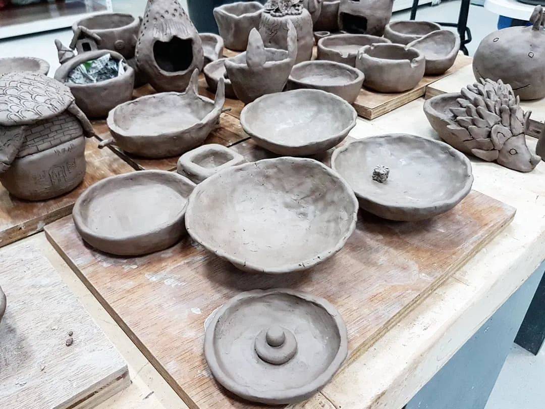 一起玩泥巴!新加坡11家陶艺馆,给娃童年加点糖,还能带作品回家