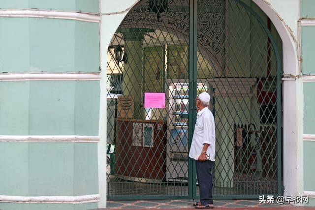 李显龙警告:疫情可能持续一年或更久 但新加坡不会封城