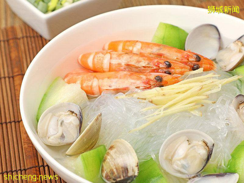 老字号海鲜餐馆🏅️抗疫大放送!螃蟹,小龙虾泡饭粥等特色主食只要S$9🤤螃蟹小龙虾买一送一