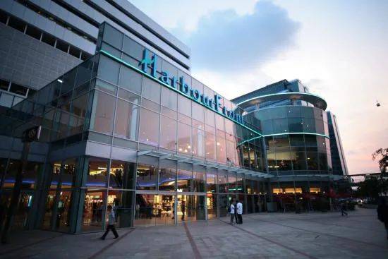 最毒婦人心?新加坡女人因爲吃醋,一杯熱水潑到了男友那裏