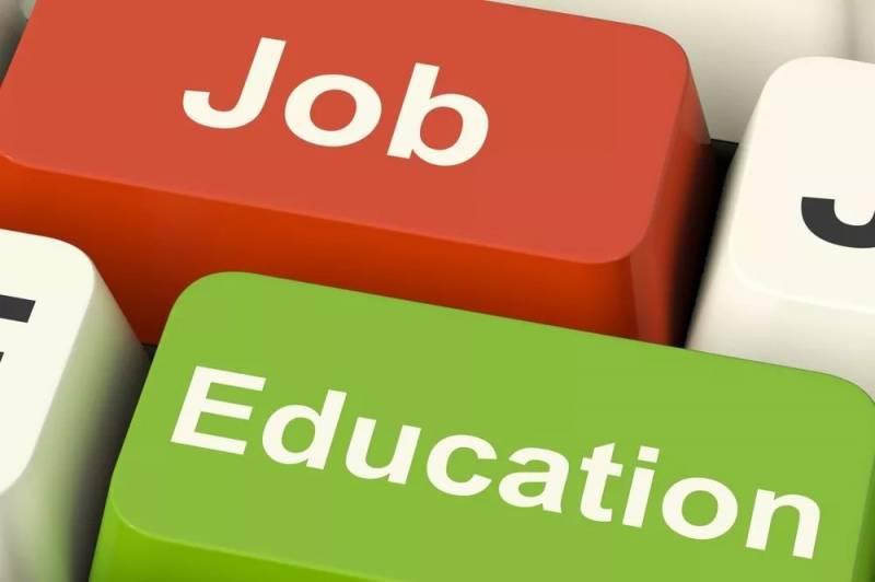 《泰晤士報高等教育特輯》公布全球大學就業力榜單！新加坡國大連升五位排名第九