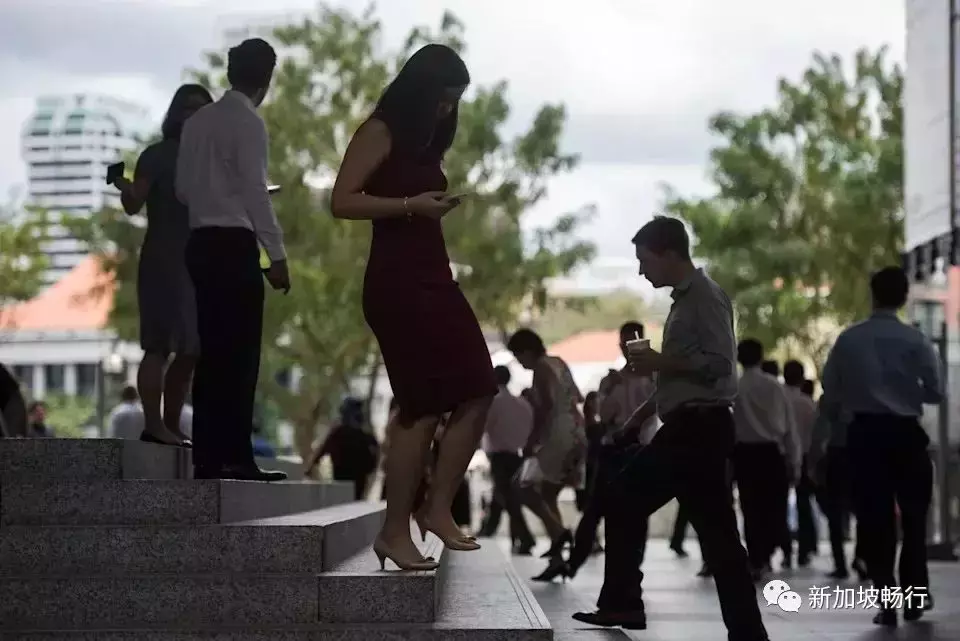 WFH 将得到支持，而不是进一步授权：Gan Siow Huang