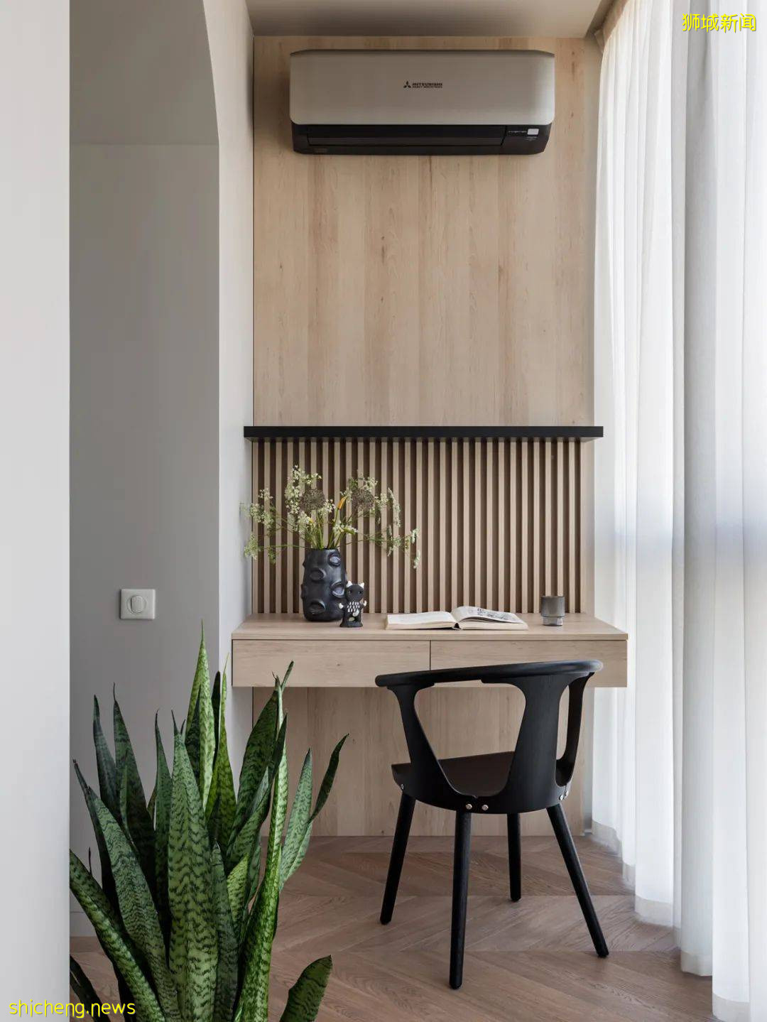 融入新加坡文化的极简公寓