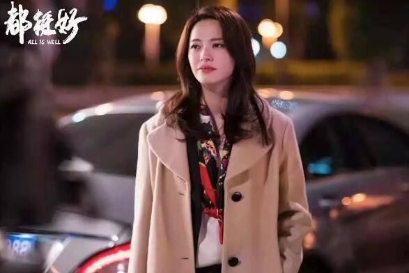 姚晨花裙惊艳亮相新加坡电影节，斩获大奖、夜会新加坡名导