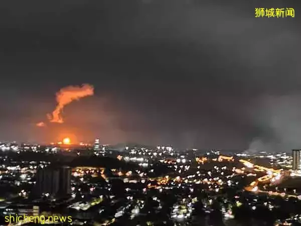 新加坡夜空现神秘火光 是大火？还是炼油厂