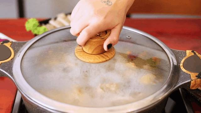 新加坡椰子鸡新店开业啦！椰子鸡吃多少送多少