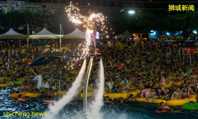 武汉3000人超级派对让世界羡慕!新加坡网友炸了:让美国好好看看