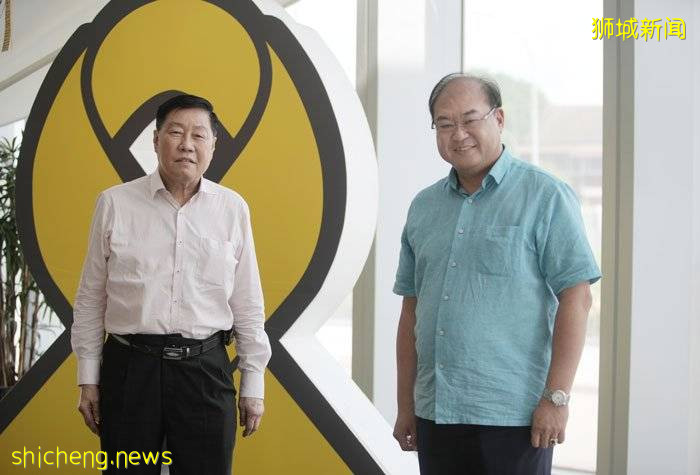 改过自新获助学金念大专 囚犯母亲感动落泪