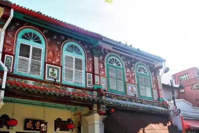 新加坡的娘惹情節深藏在骨子裏的華人傳統