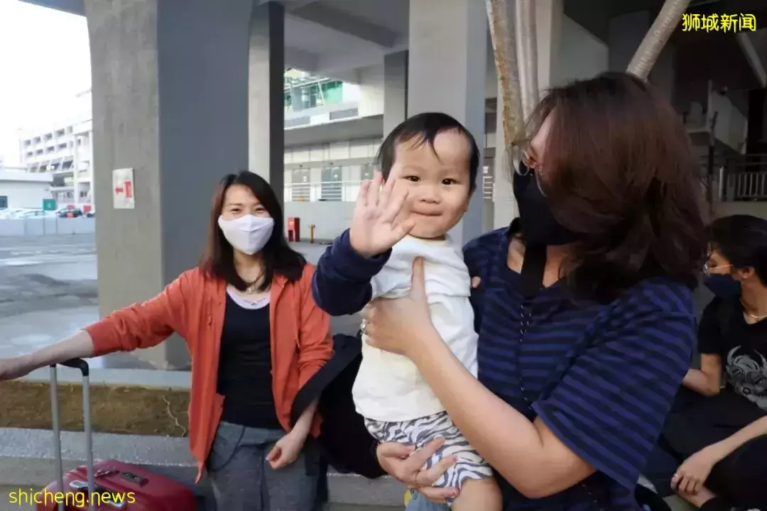 “就算只休一天都想回家!” 新柔關卡全面重開後逾3萬旅客通關 ! 新加坡跨境公共巴士將啓動