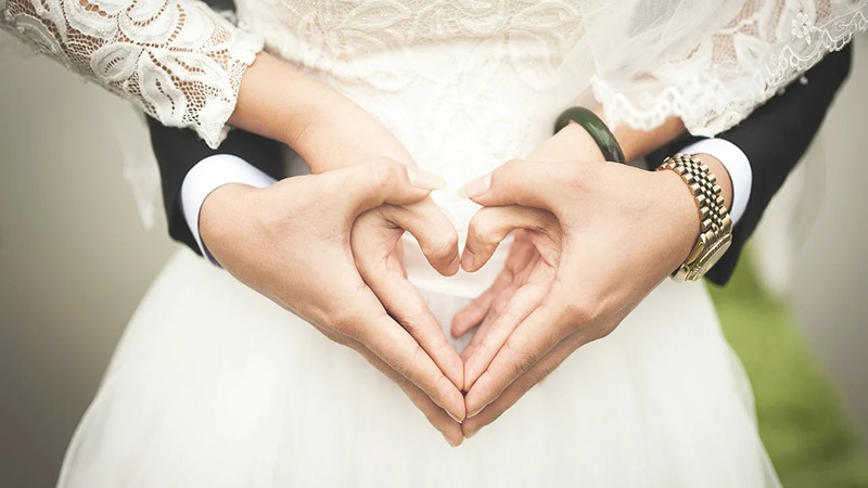 報告:更多國人結婚生子 收入差距縮小