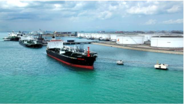 无底洞！新加坡"燃油大王"被债务淹没! 卖完码头卖船舶!...150艘, 卖三分之一了