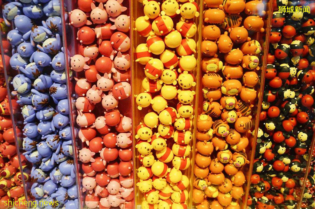 Tsum Tsum快闪店来到Downtown East啦🎊官方周边+抓娃娃机+扭蛋机,势必掏空你的钱包😏