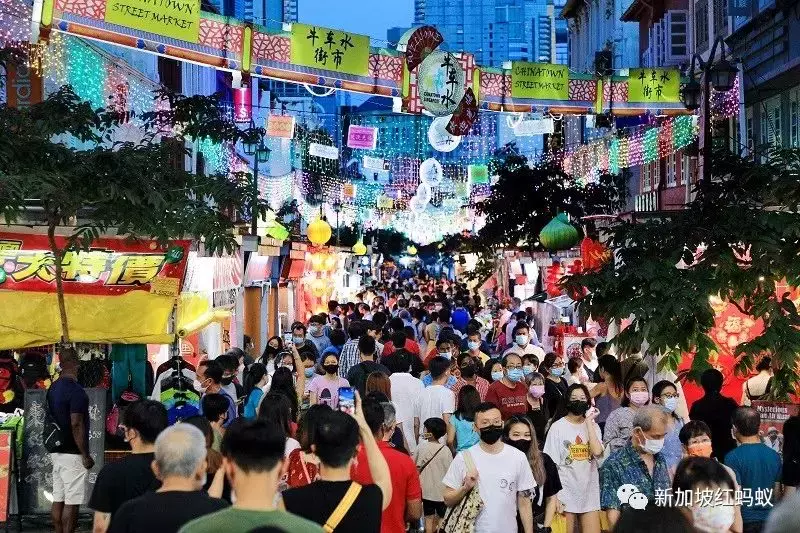 做得好就应该不吝赞许! 虎年灯饰让牛车水挽回了面子