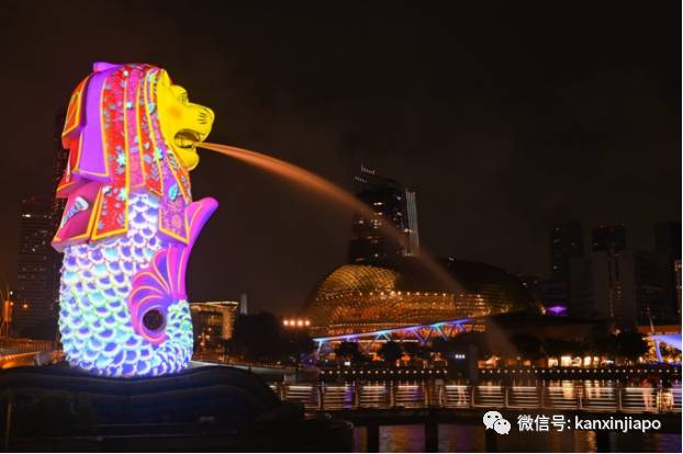 鱼尾狮变装,挂上崭新口罩等著2021年