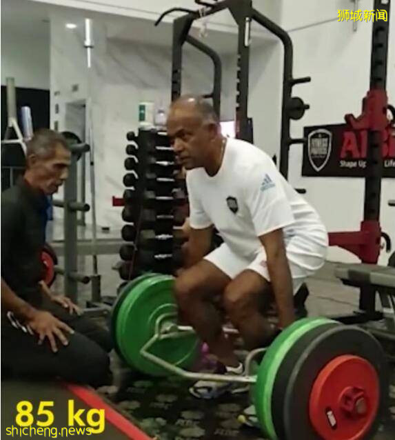 新加坡部长健身照走红!衣冠楚楚的部长们都隐藏了一身腱子肉呀