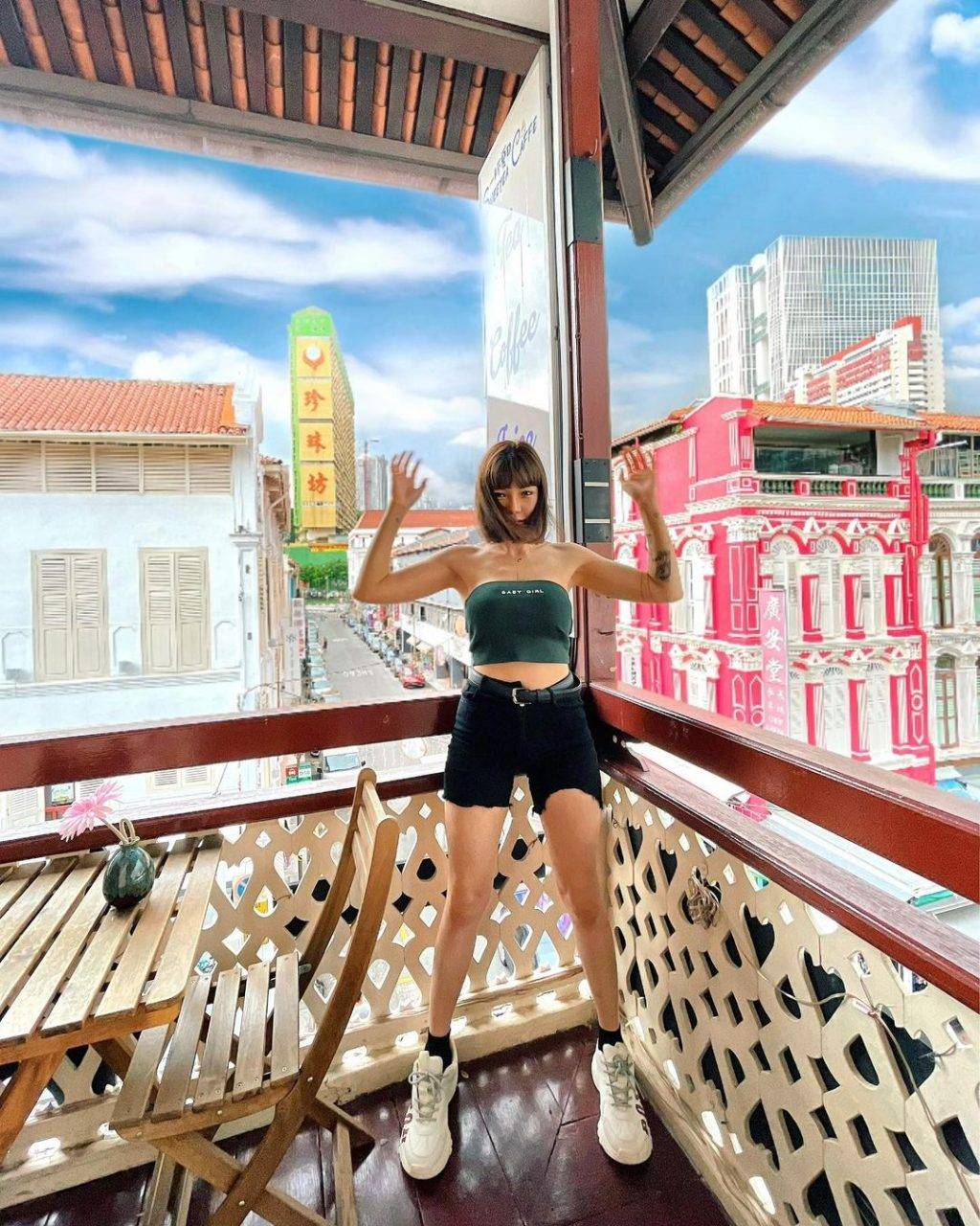 網紅爆款咖啡廳!隱藏在牛車水的“Sweetea Caffe”南洋風情、複古露台、浪漫一“夏”