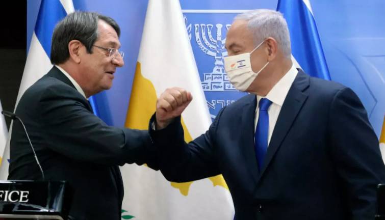 李显龙总理:新加坡的疫苗护照要来了!入境新加坡和中国有新规