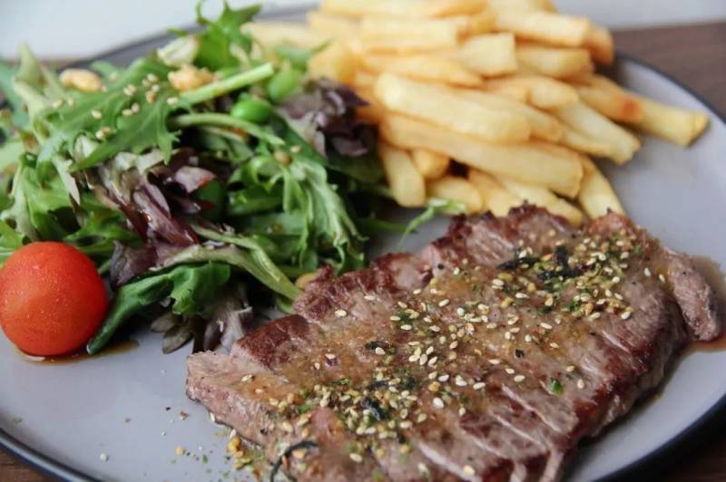 到底是怎样的美味,让狮城这些餐厅竟然“逆势”开店