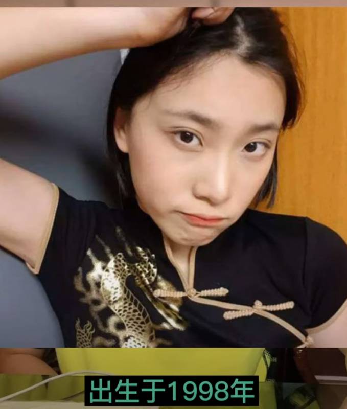 她，22歲中國女留學生，下海後在國外成人網站爆紅！網友評論亮了