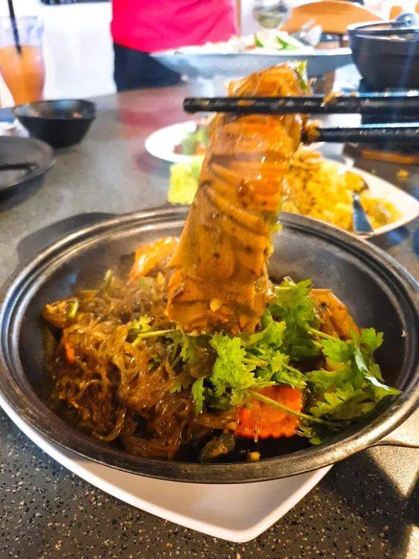 新加坡這家泰國餐館居然有100多種泰式料理@暹羅村!酸酸甜甜的口味嗨翻你的味蕾