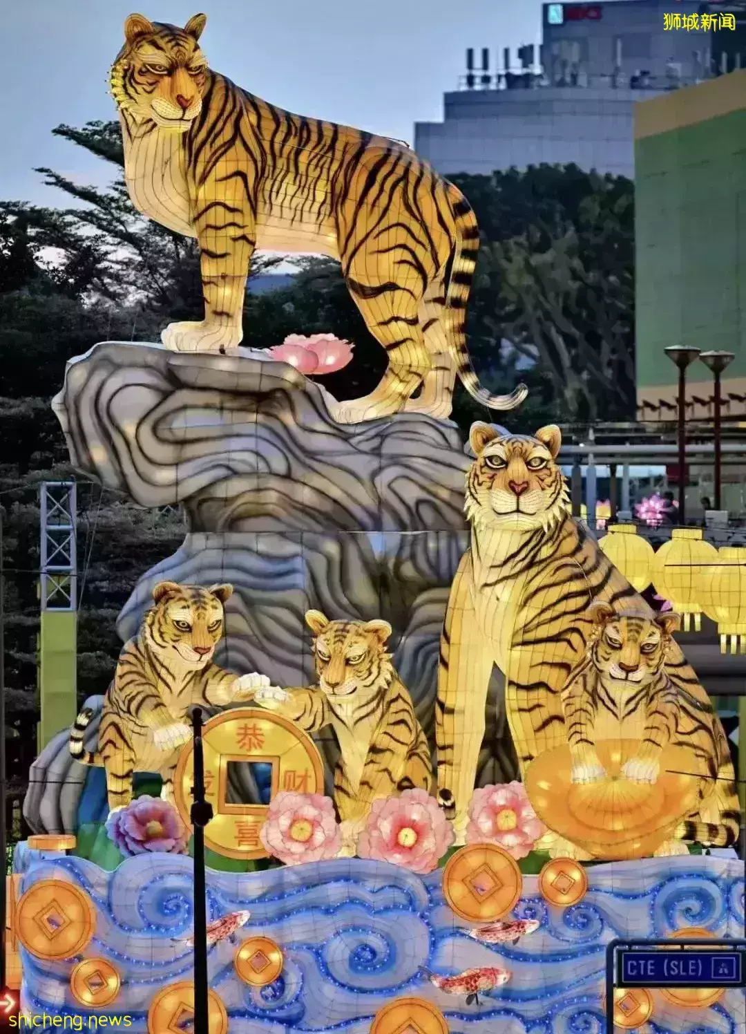 新加坡人过年发电子红包,长辈:年味少了