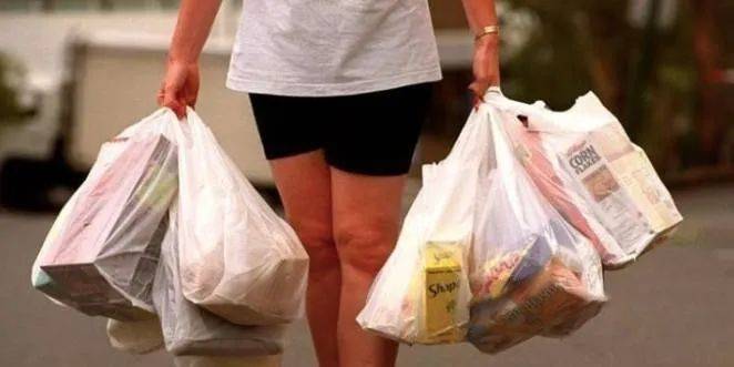 重磅!新加坡版限塑令要来了,超市将对一次性塑料袋收费