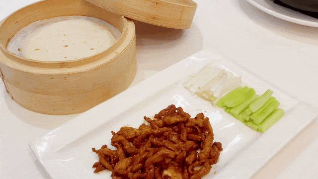 三人行新店開業!三人來吃就送招牌菜!全島三店同慶